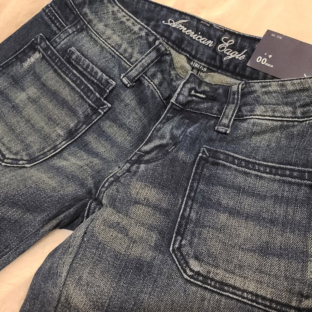🆕️ American Eagle Outfitters - Vintage Flare
